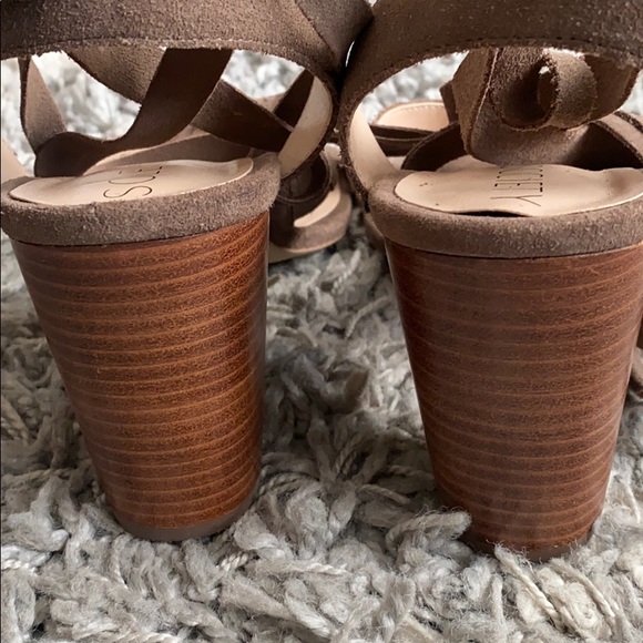 Sole Society Lyla Heel Sandals - Picture 5 of 8